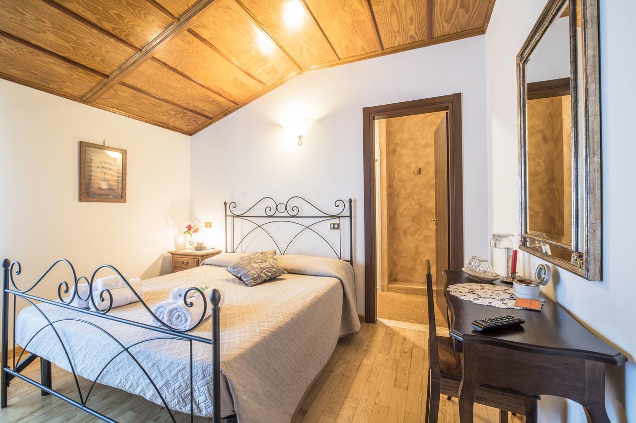 Villa Montegenco Comunanza エクステリア 写真